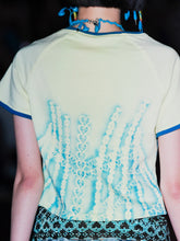 Load image into Gallery viewer, Airbrushed Headphone T-shirt