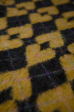 Load image into Gallery viewer, DIAMOND HEART SHAPE CARDIGAN (YELLOW)