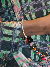 Load image into Gallery viewer, 'LOVE' BRACELET