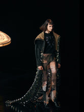 Load image into Gallery viewer, SAFETY PIN HEART T-SHIRT (PURPLE-BLACK)