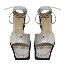 Load image into Gallery viewer, CRYSTAL SLIPPERS PRINTED SANDALS