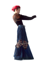 Load image into Gallery viewer, UPCYCLED HOURGLASS JEANS