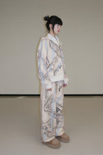 Load image into Gallery viewer, Limited Capsule - Airbrushed Lace Motif Hoodie (Beige)
