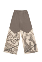 Load image into Gallery viewer, Feline Airbrush Sweat Jeans
