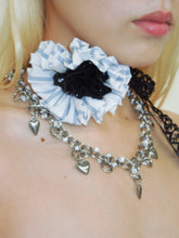Load image into Gallery viewer, Lace Chain
