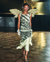 Load image into Gallery viewer, Golden Wings Shoulder Harness
