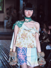 Load image into Gallery viewer, Rosa Jacquard Fur Wrist Warmers
