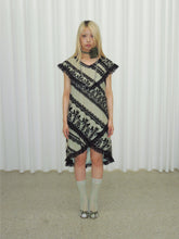 Load image into Gallery viewer, Baroque Whisper Dress (Mint)
