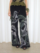 Load image into Gallery viewer, Luminous Lace Cat Print Trousers
