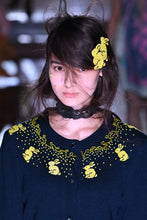 Load image into Gallery viewer, Rabbit Beaded Hair Clip
