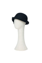 Load image into Gallery viewer, Black Wool Earphone-Weaving Cloche
