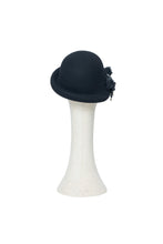 Load image into Gallery viewer, Black Wool Earphone-Weaving Cloche
