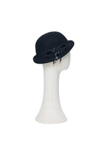 Load image into Gallery viewer, Black Wool Earphone-Weaving Cloche
