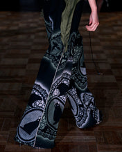 Load image into Gallery viewer, Luminous Lace Cat Print Trousers
