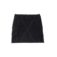 Load image into Gallery viewer, MINI CARGO SKIRT (BLACK)
