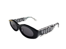 Load image into Gallery viewer, YUEQI QI X Soft People Area LOGO SUNGLASSES (BLACK)
