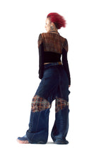 Load image into Gallery viewer, UPCYCLED HOURGLASS JEANS
